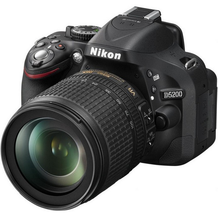 Зеркальный фотоаппарат Nikon D5200 kit 18-55VR Black