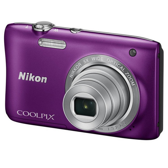 Компактный фотоаппарат Nikon CoolPix S2900 + чехол